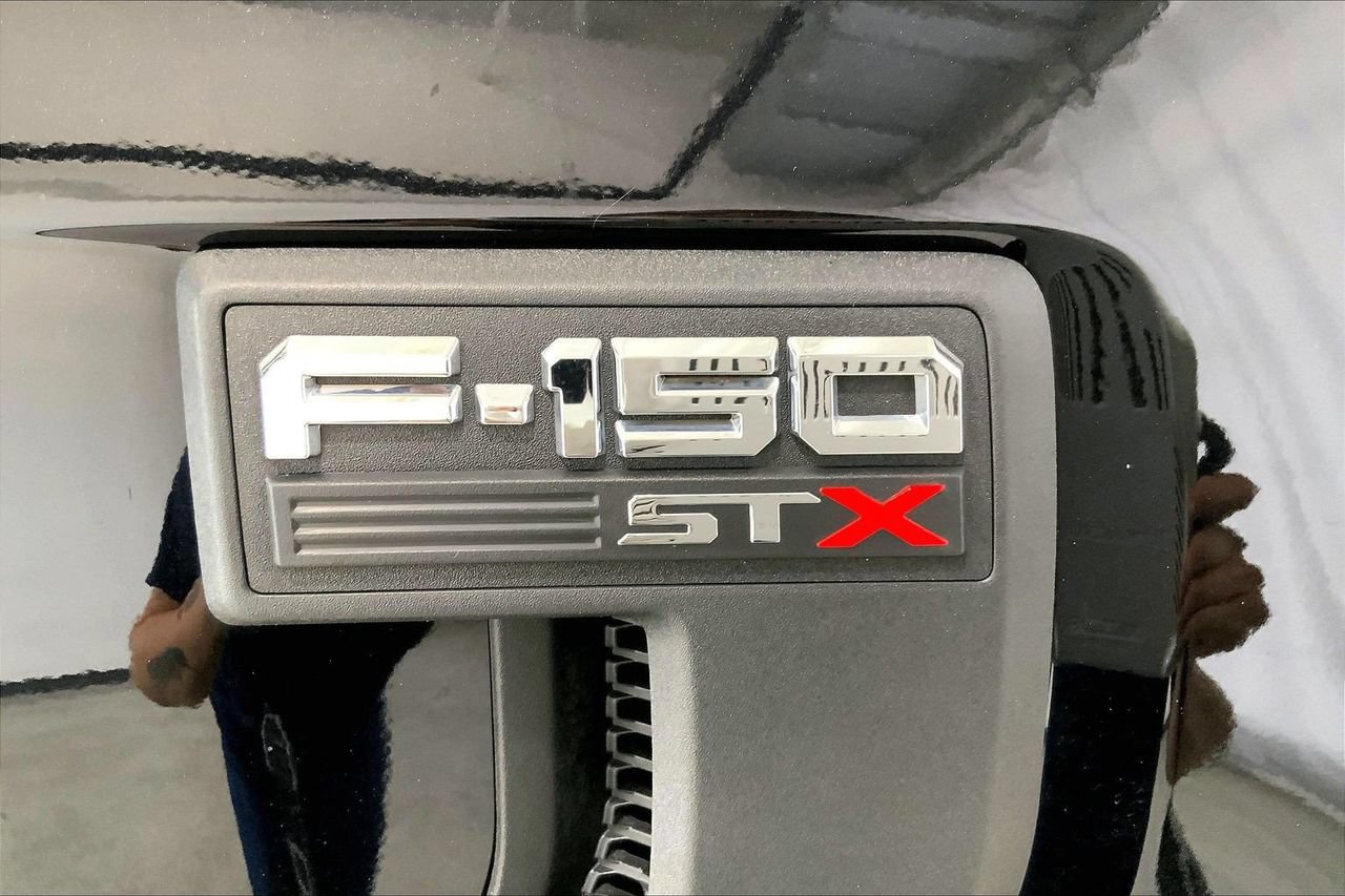 Certified 2022 Ford F150 XL w/ STX Appearance Package RWD image 7