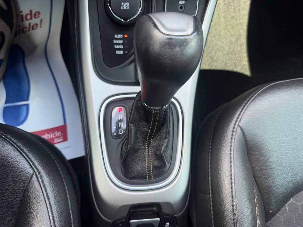 Used 2018 Jeep Compass Latitude AWD/4WD image 31