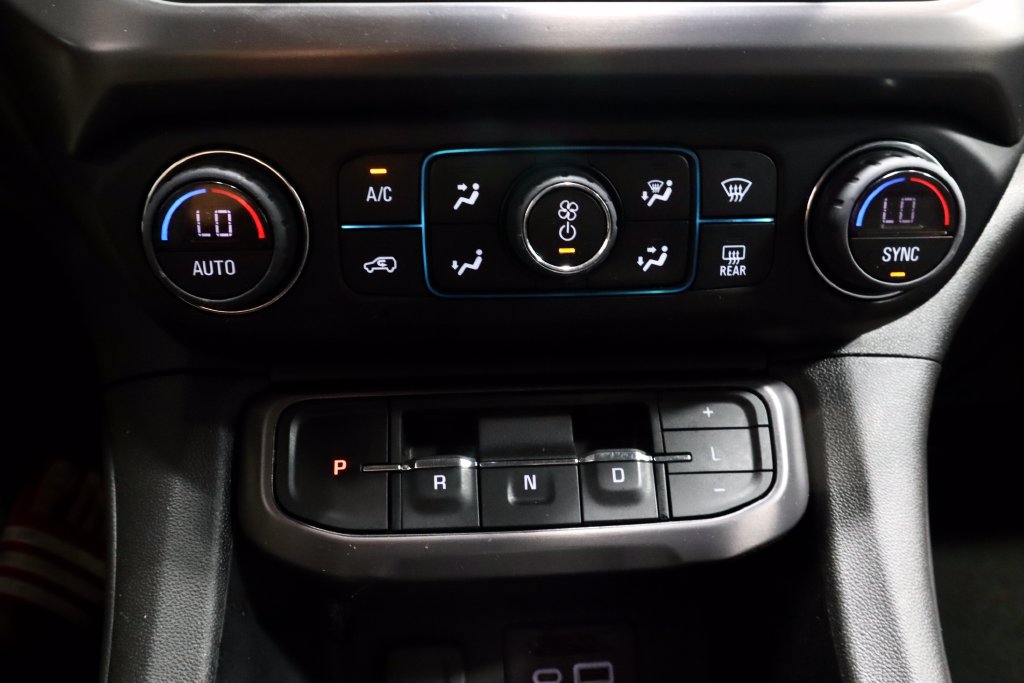 Used 2023 GMC Acadia AT4 w/ Trailering Package AWD/4WD image 29