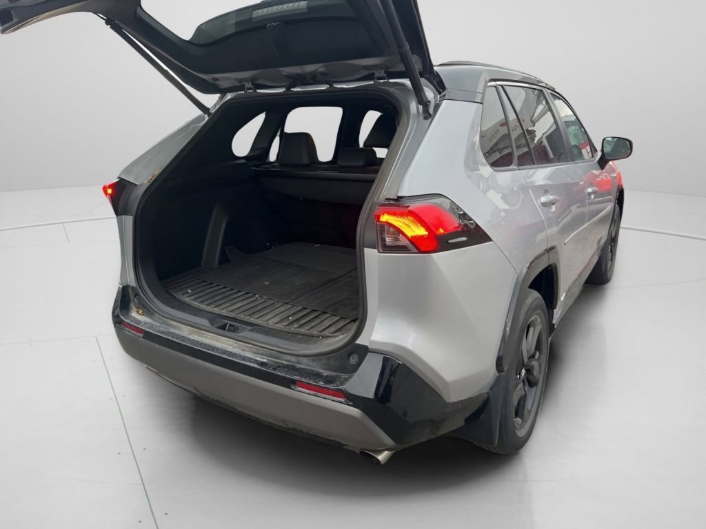 Used 2019 Toyota RAV4 XSE image 6