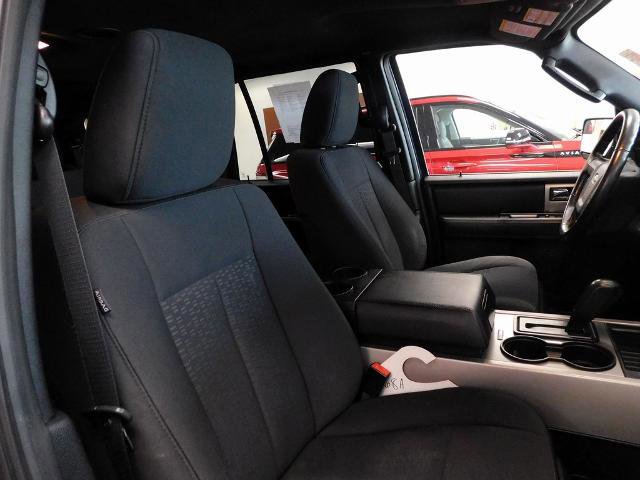 Certified 2017 Ford Expedition XLT image 38