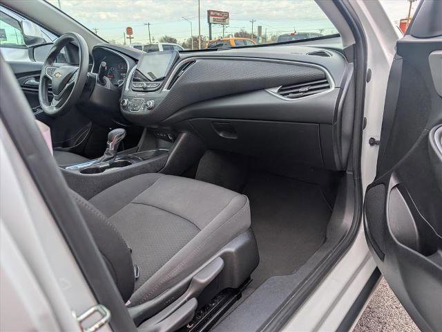 Used 2023 Chevrolet Malibu LT image 20