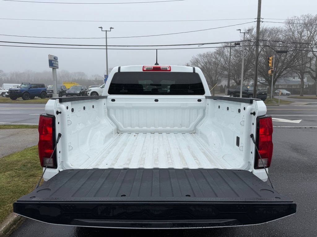 Used 2024 Chevrolet Colorado W/T RWD image 8