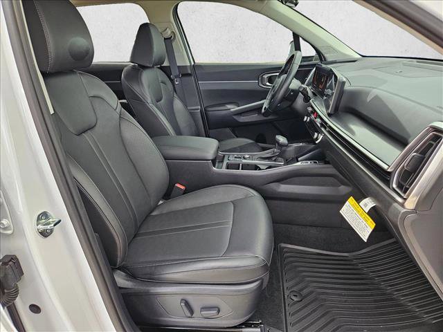 Used 2024 Kia Sorento EX w/ Panoramic Sunroof Package FWD image 21