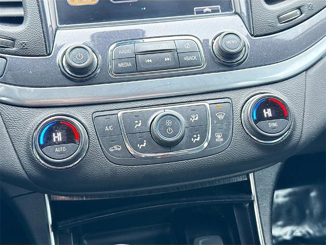 Used 2020 Chevrolet Impala LT w/ LT Convenience Package image 12