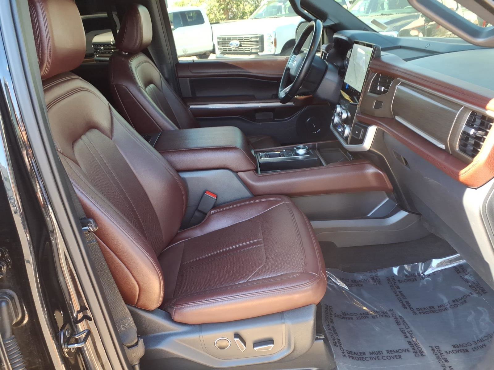 Certified 2023 Ford Expedition Limited image 11