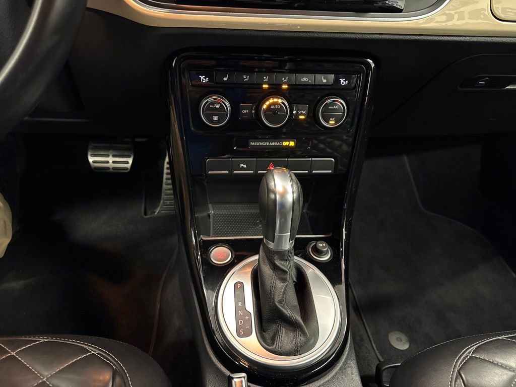 Used 2019 Volkswagen Beetle 2.0T Final Edition SEL image 18