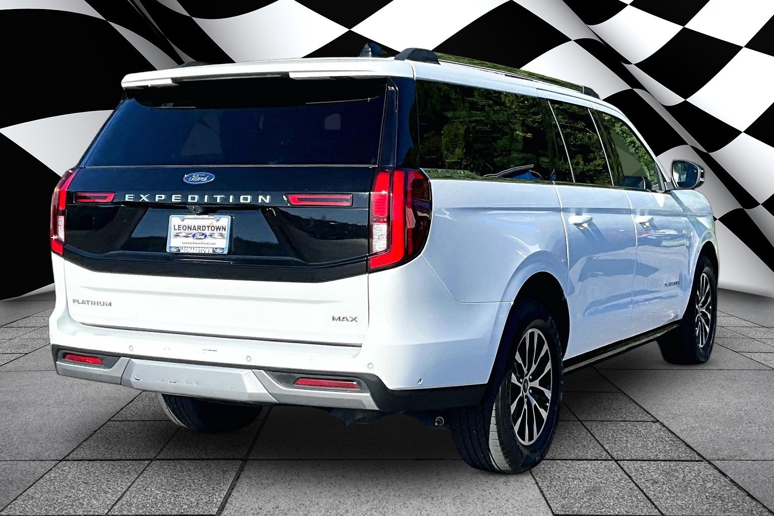 Certified 2025 Ford Expedition Max Platinum AWD/4WD image 2