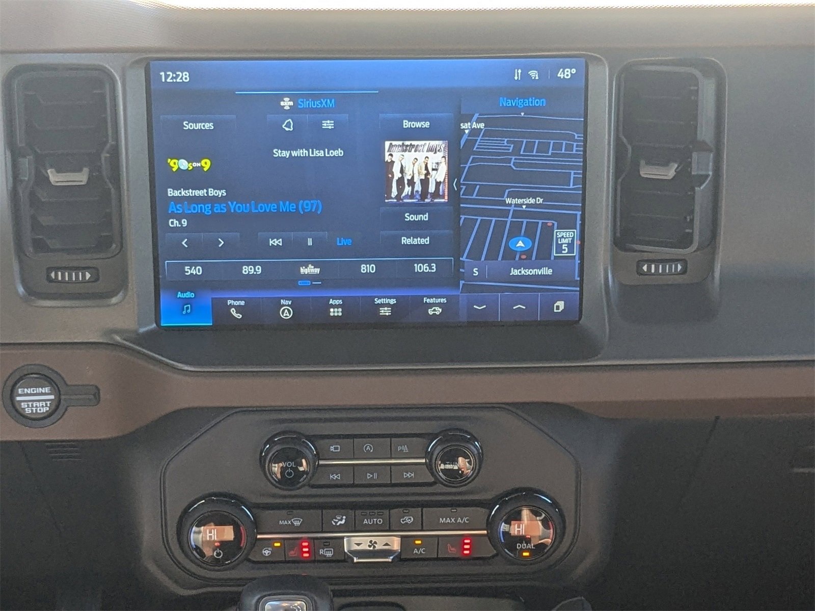 Certified 2024 Ford Bronco Outer Banks w/ Sasquatch Package image 19