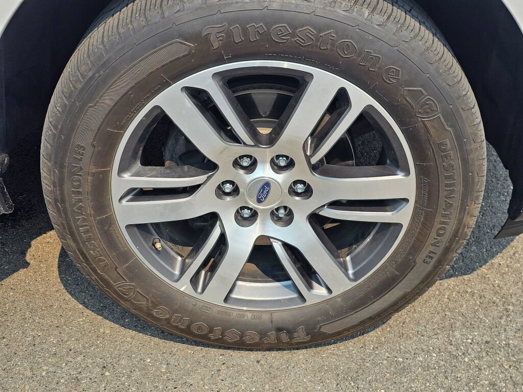 Certified 2023 Ford Expedition Limited AWD/4WD image 9