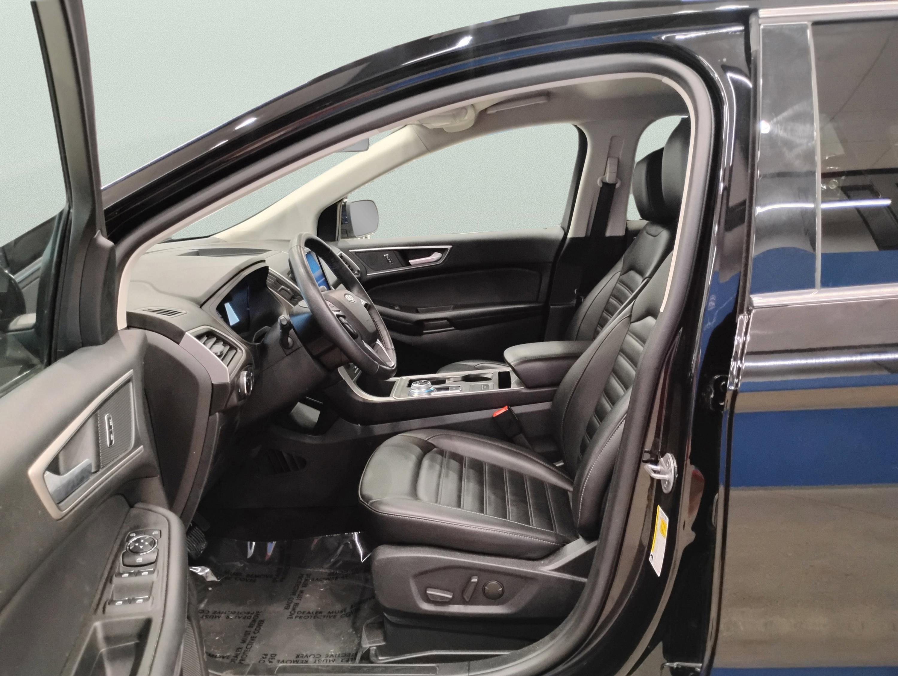 Certified 2024 Ford Edge SEL image 9