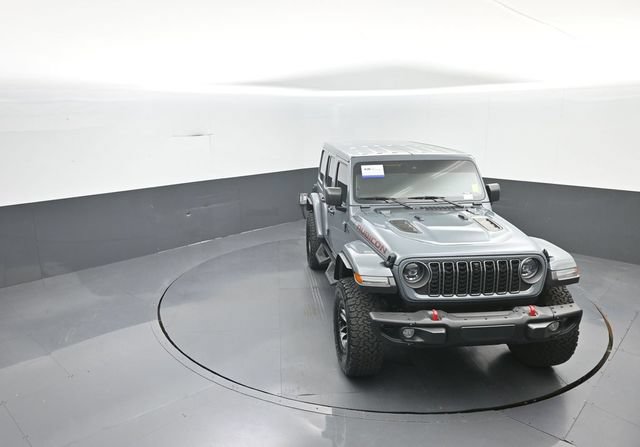 Used 2025 Jeep Wrangler Unlimited Rubicon AWD/4WD image 27