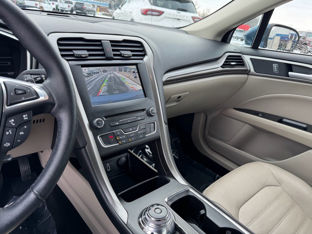 Certified 2018 Ford Fusion SE w/ Fusion SE Technology Package image 27