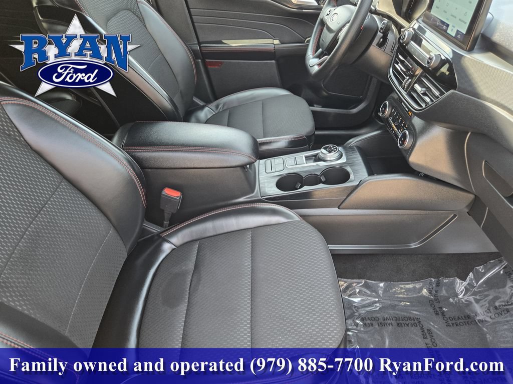 Certified 2025 Ford Escape ST-Line FWD image 10