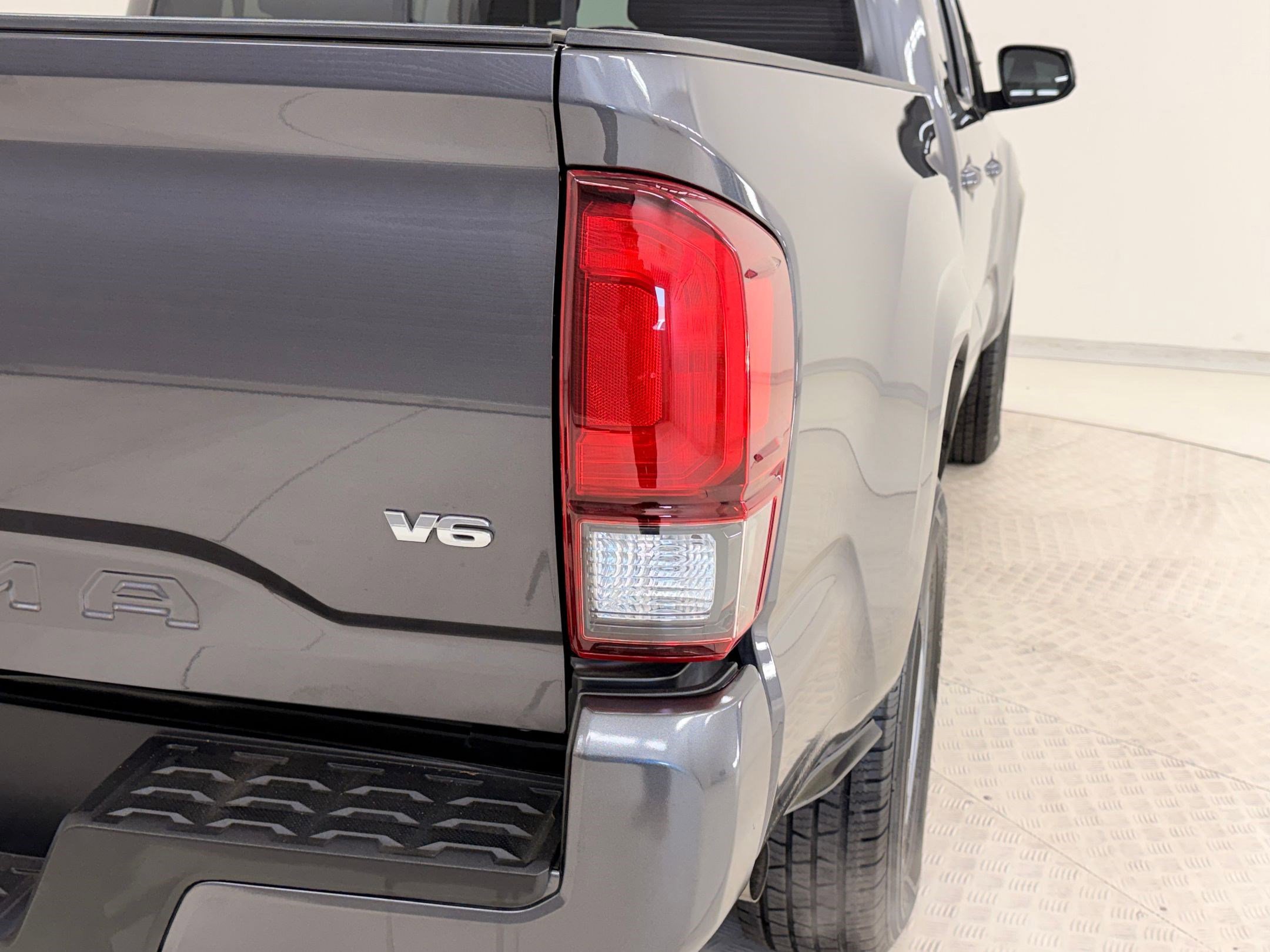 Used 2023 Toyota Tacoma SR image 15