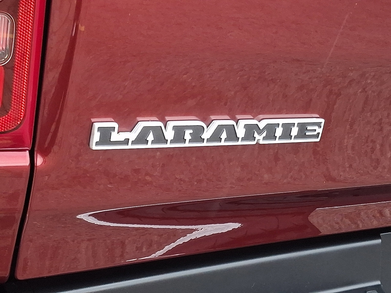 Used 2020 RAM 1500 Laramie image 32