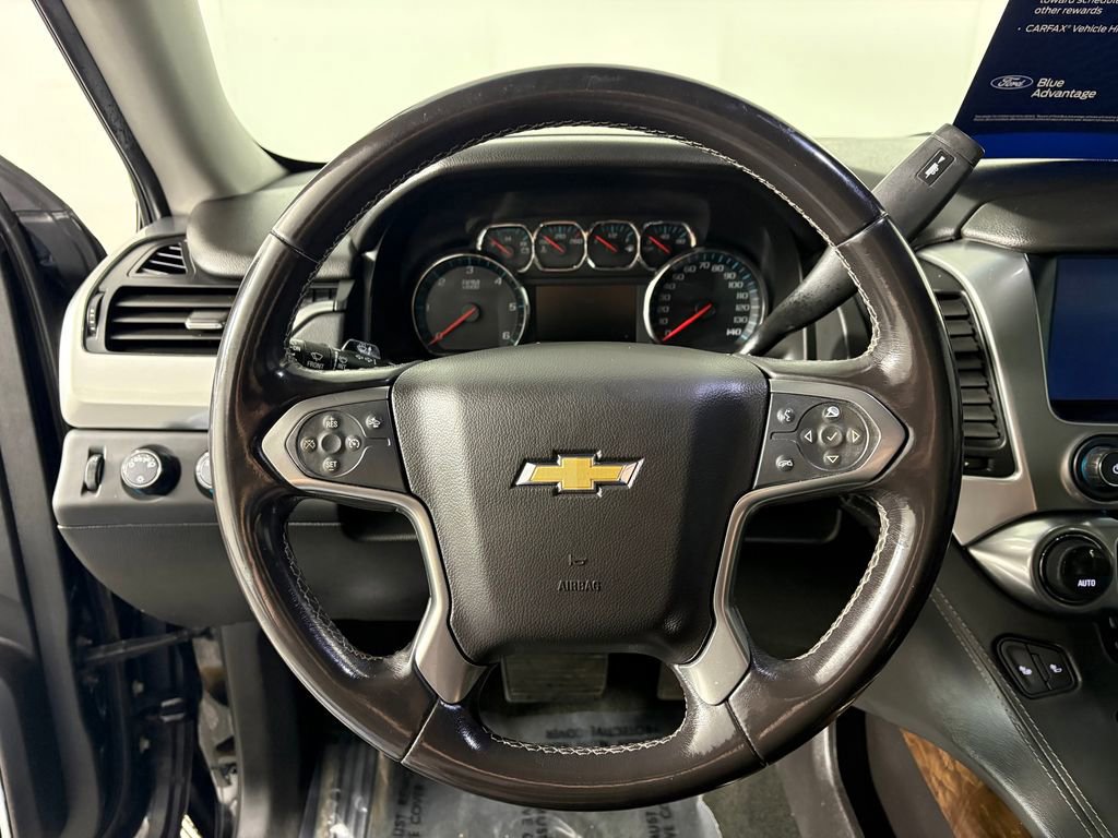 Used 2018 Chevrolet Suburban LT image 15