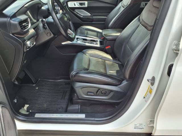 Certified 2022 Ford Explorer Platinum w/ Equipment Group 601A AWD/4WD image 7
