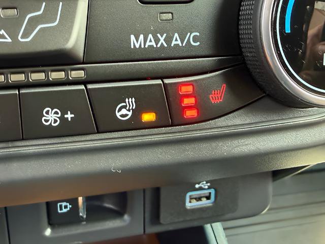 Certified 2024 Ford Maverick Lariat AWD/4WD image 12