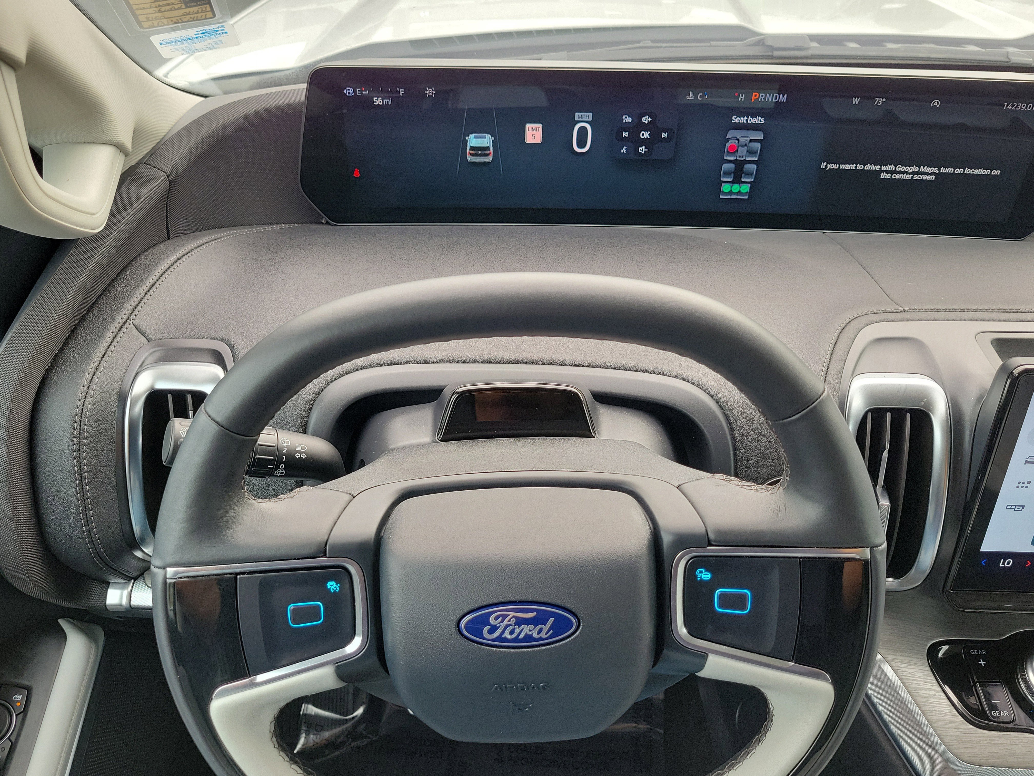 Certified 2025 Ford Expedition Platinum image 24