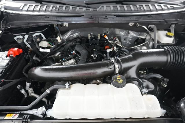 Certified 2025 Ford Expedition Active AWD/4WD image 39