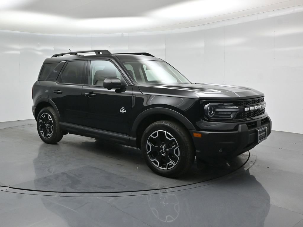 Certified 2025 Ford Bronco Sport Outer Banks w/ Outer Banks Tech Package+ AWD/4WD image 25