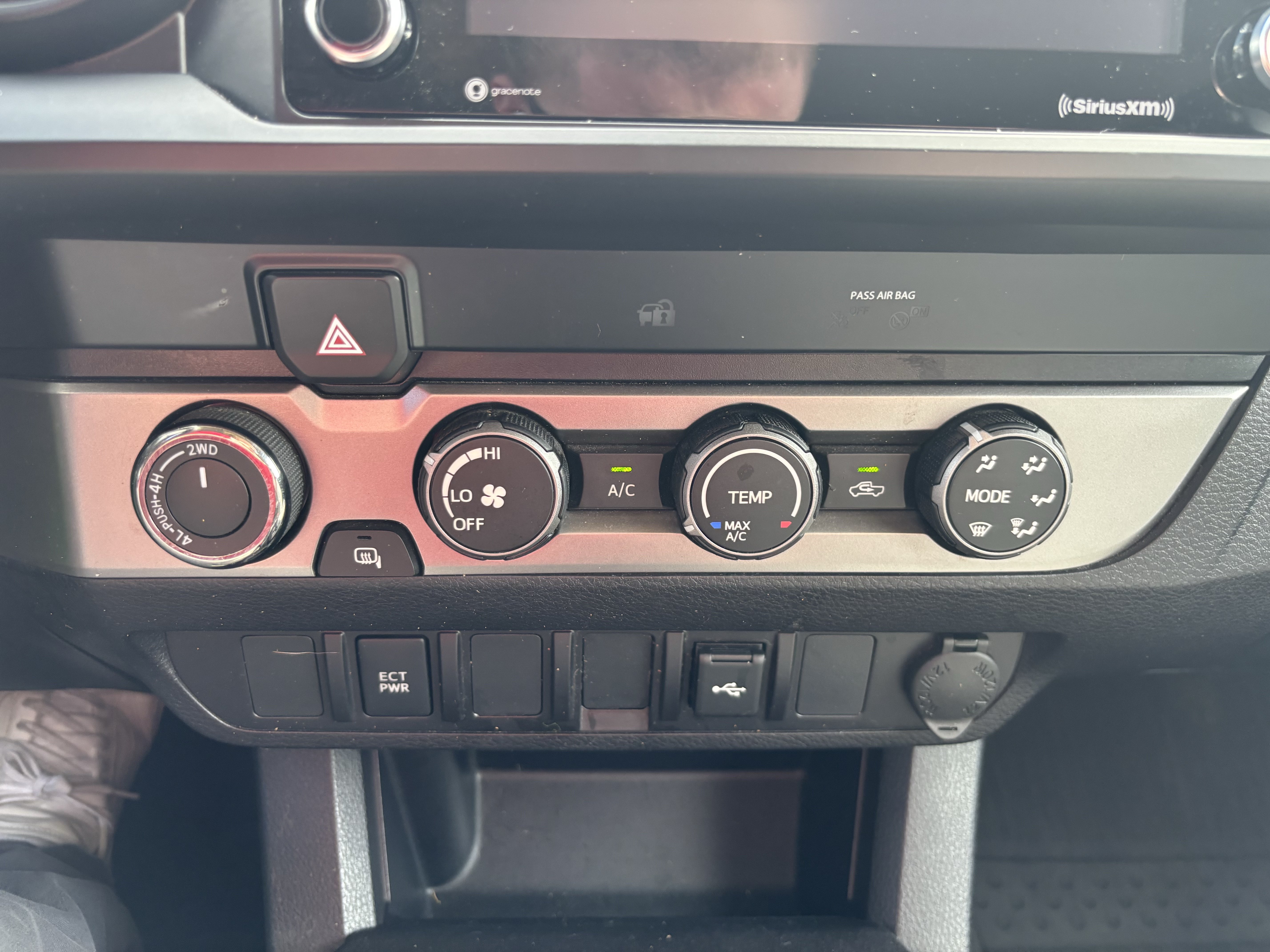 Used 2022 Toyota Tacoma SR AWD/4WD image 26