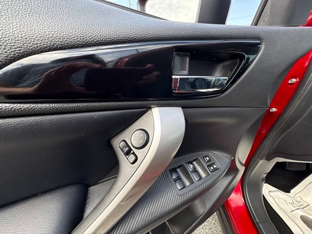 Used 2025 Mitsubishi Eclipse Cross SE AWD/4WD image 11