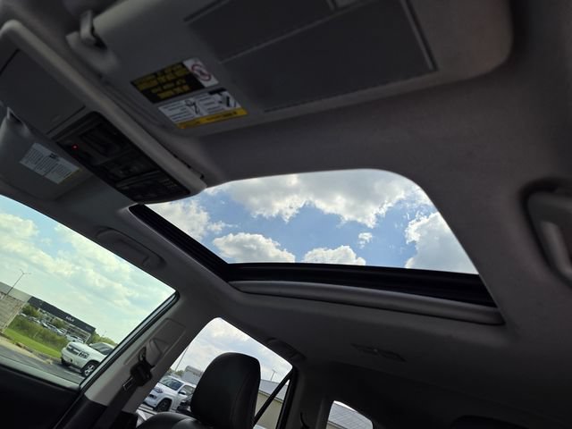 Used 2020 Toyota 4Runner SR5 Premium w/ Moonroof Package RWD image 21