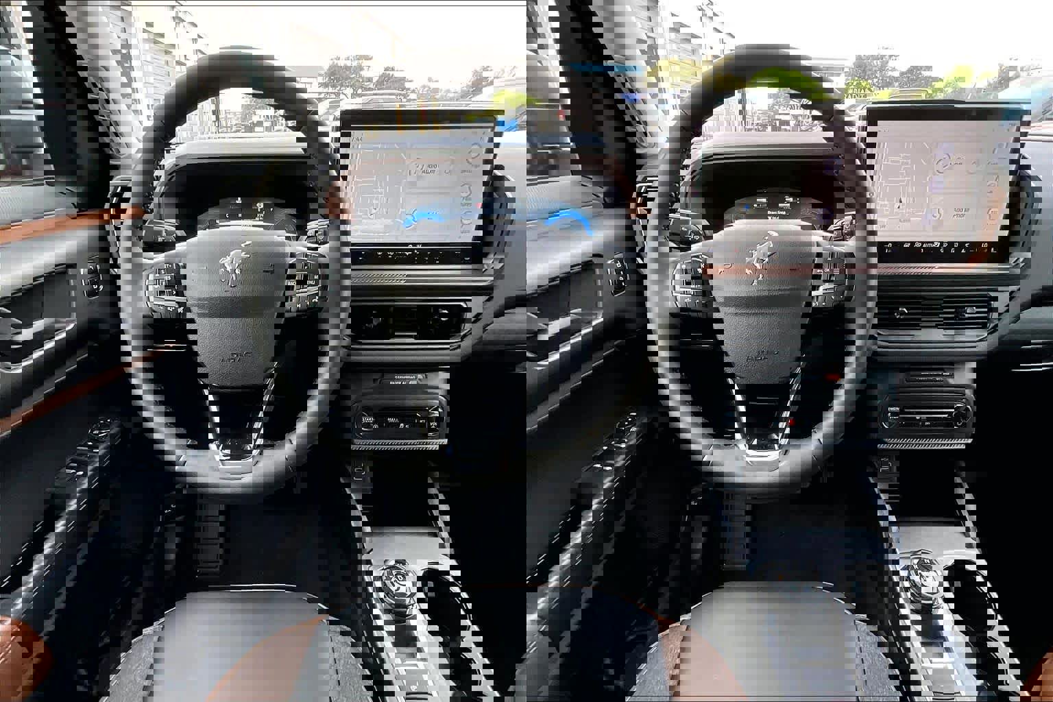 Certified 2025 Ford Bronco Sport Outer Banks w/ Outer Banks Tech Package+ image 9