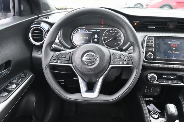 Used 2018 Nissan Kicks SV image 28