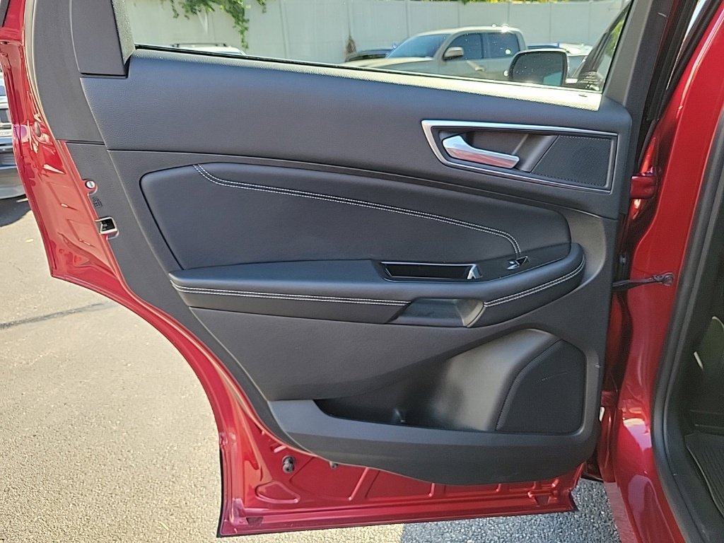 Certified 2017 Ford Edge Titanium w/ Canadian Touring Package AWD/4WD image 14