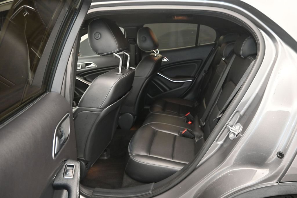 Used 2020 Mercedes-Benz GLA 250 4MATIC image 15