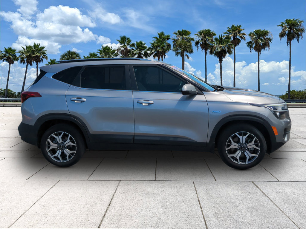 Used 2021 Kia Seltos EX AWD/4WD image 9