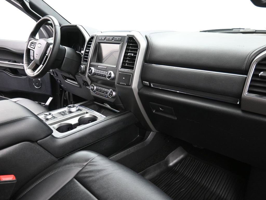 Certified 2019 Ford Expedition XLT w/ Equipment Group 202A image 24