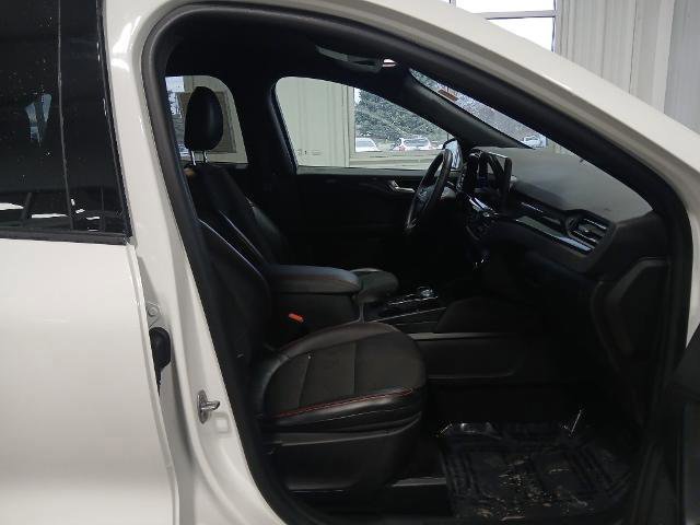 Certified 2023 Ford Escape ST-Line w/ Tech Pack #1 image 18