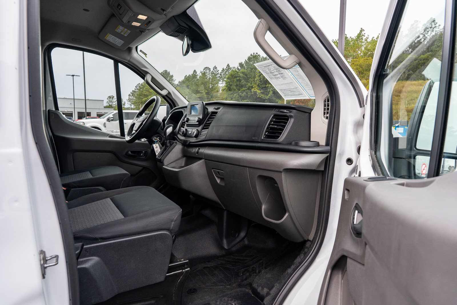 Certified 2025 Ford Transit 250 Low Roof w/ Exterior Upgrade Package RWD image 11