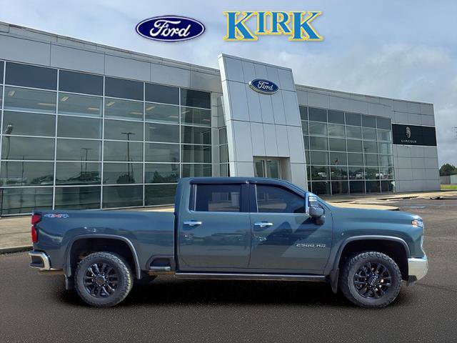 Used 2025 Chevrolet Silverado 2500 LTZ w/ LTZ Premium Package image 5