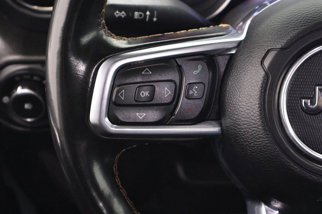 Used 2022 Jeep Wrangler Unlimited Sahara image 26