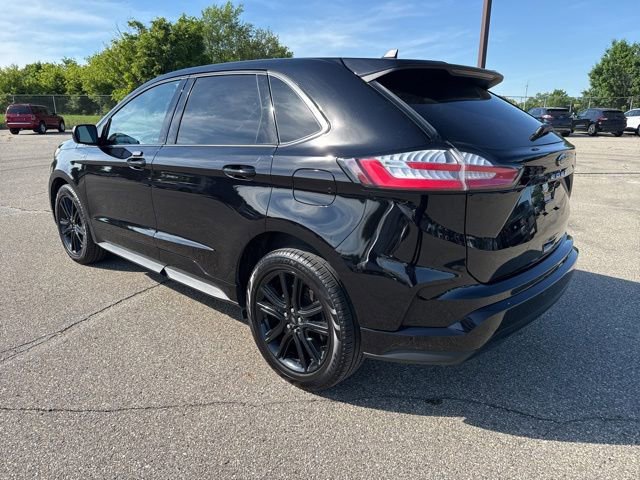 Certified 2024 Ford Edge ST-Line AWD/4WD image 5