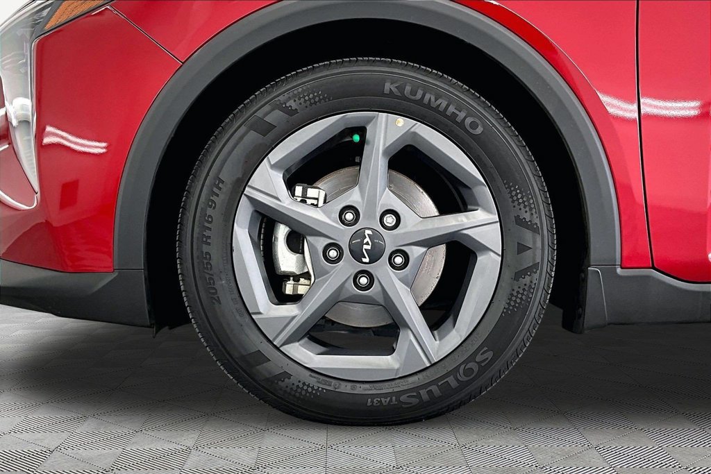 Used 2025 Kia K4 FWD image 9
