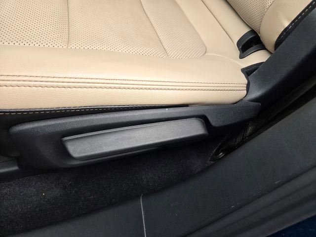 Certified 2020 Ford Escape Titanium AWD/4WD image 32