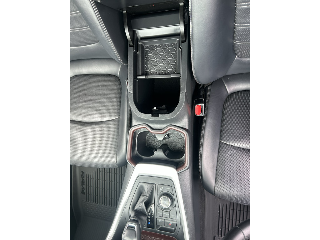 Used 2019 Toyota RAV4 Limited w/ Cold Weather Package AWD/4WD image 21