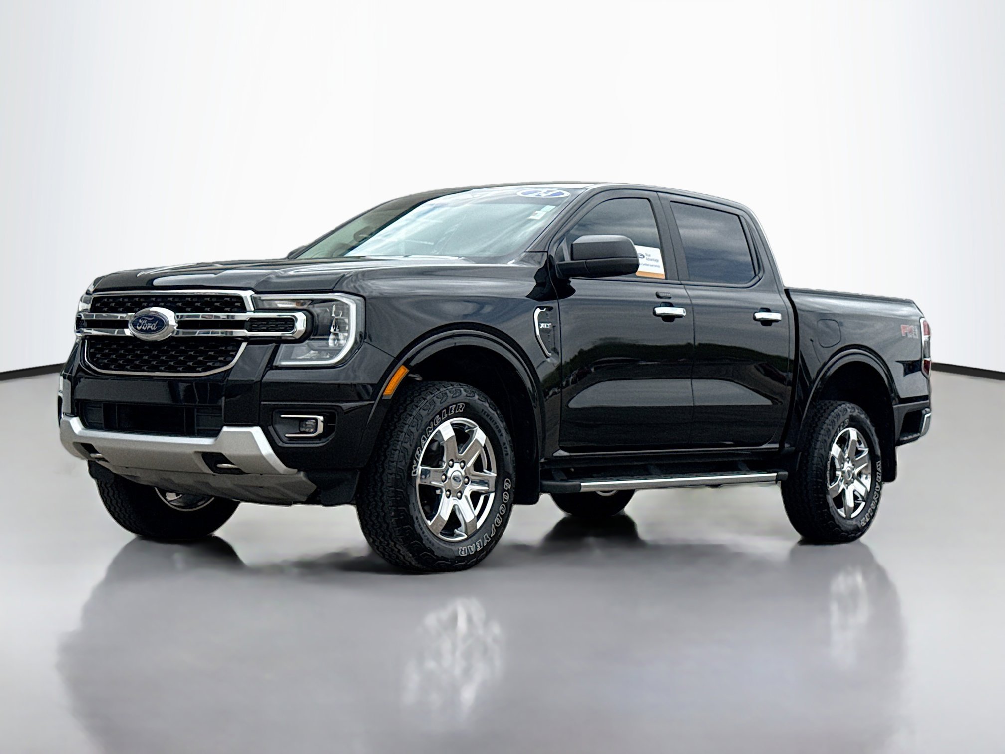 Certified 2024 Ford Ranger XLT w/ FX4 Off-Road Package AWD/4WD image 14