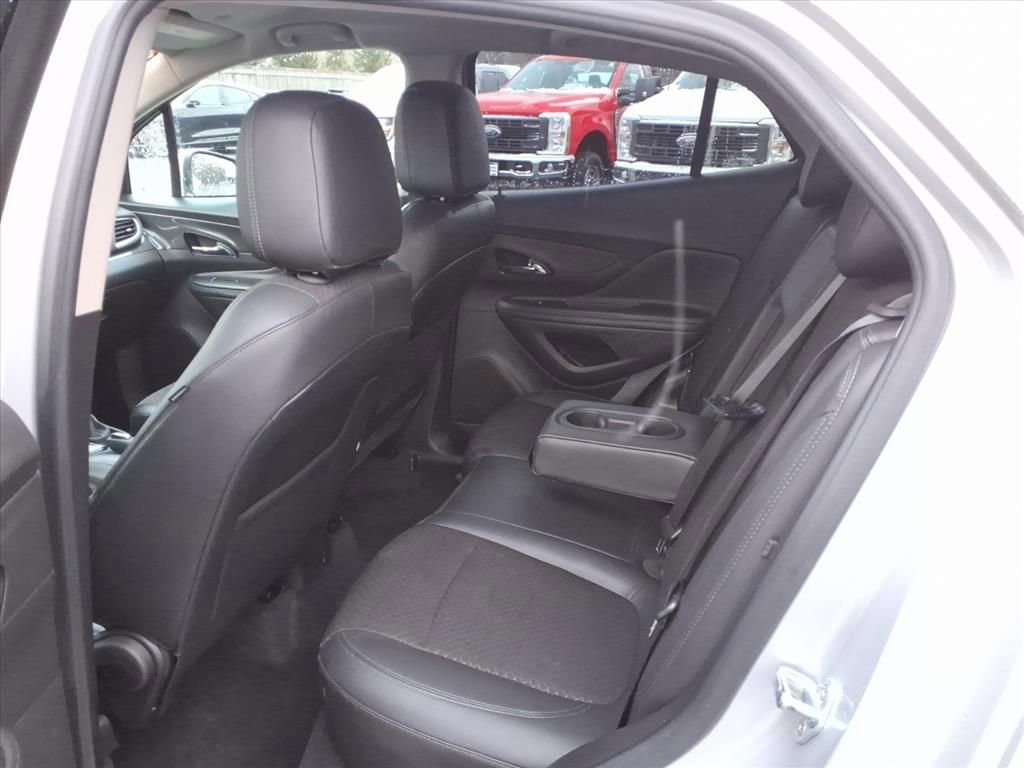 Used 2020 Buick Encore Preferred image 24