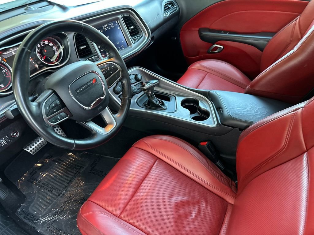 Used 2020 Dodge Challenger SXT w/ Plus Package image 9