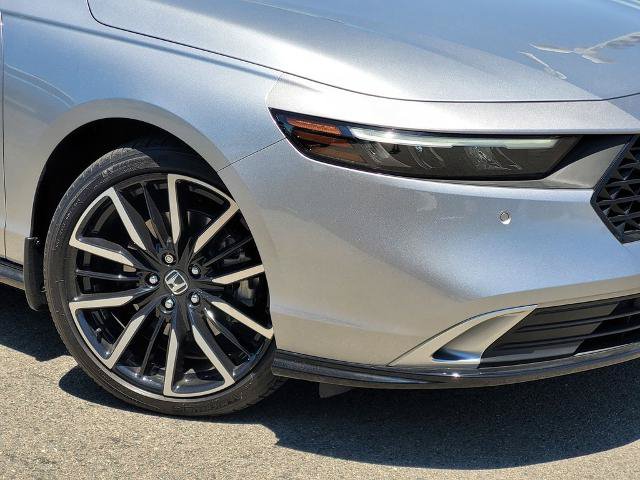 Used 2024 Honda Accord Touring image 9