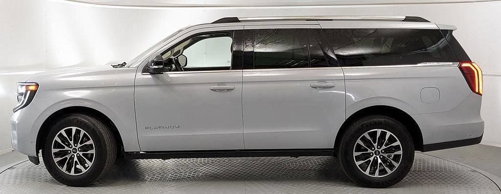 Certified 2025 Ford Expedition Max Platinum AWD/4WD image 5