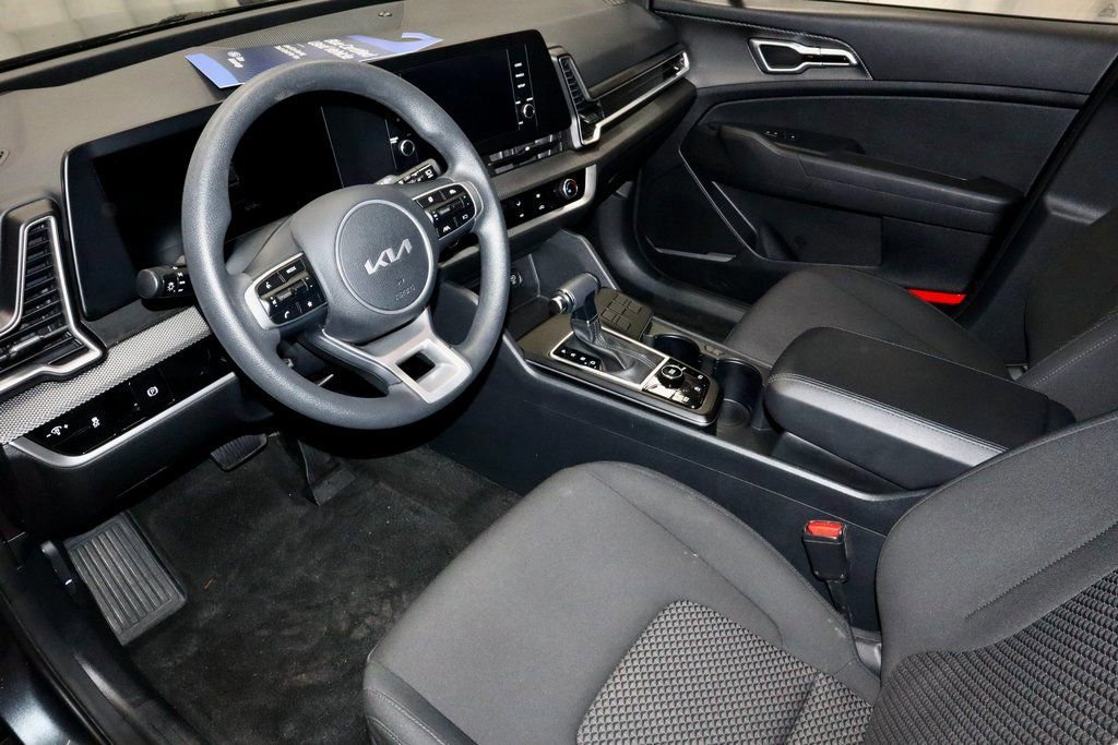 Used 2024 Kia Sportage LX image 24