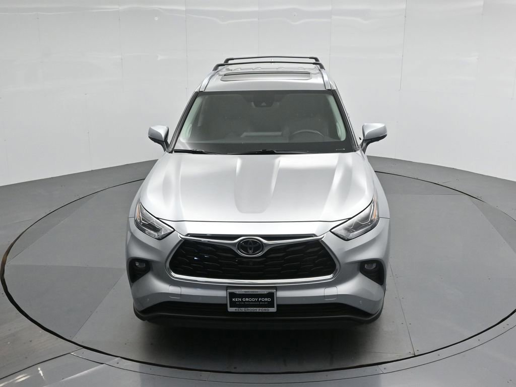 Used 2022 Toyota Highlander Limited image 30